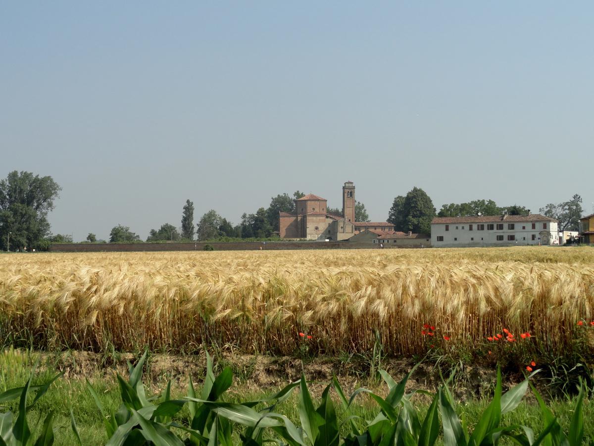 Agriturismo Santa Maria Bressanoro Castelleone Exterior foto